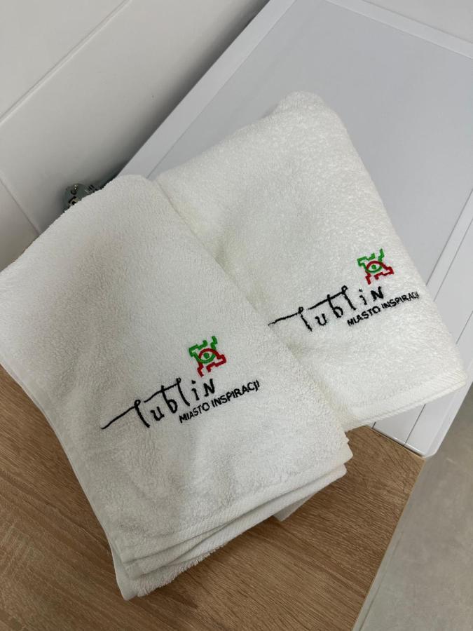 ルブリンApartament Medalionow Z Parkingiemアパートメント エクステリア 写真